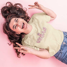 Charger l&#39;image dans la galerie, T-shirt Bio - Femme - Cochon Vegan