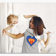 Charger l&#39;image dans la galerie, t-shirt Bio -  Femme - Super mom coeur V1